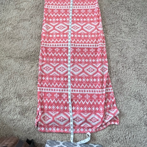 Fun Coral Sleeveless Racerback Scoop Neck Maxi Dress Love In - Picture 5 of 8